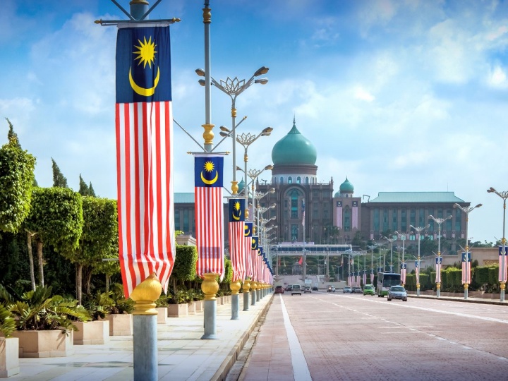 El rey de Malasia, Abdullah de Pahang descartó que las elecciones se realicen de manera presencial, pero dijo que los legisladores podrán enviar sus cartas de declaración por correo electrónico, fax o WhatsApp. Foto: iStock 
