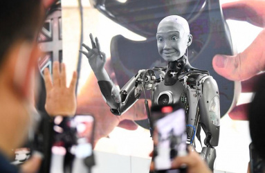 Recientemente durante el célebre evento de tecnología CES 2022, las empresas Engineered Arts y tmusk sorprendieron a todos los asistentes al presentar dos ambicioso proyectos de robots. Foto: AFP