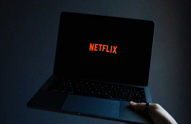 A partir del 2 de mayo de 2022 no podrás acceder a Netflix usando el inicio de sesión de tu cuenta de Facebook. Foto: Unplash