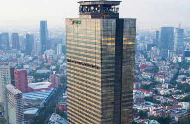 Torre de Pemex en la Ciudad de México