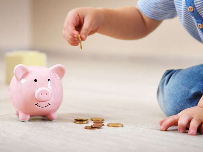 Cómo elegir la mejor cuenta de ahorros para niñas y niños