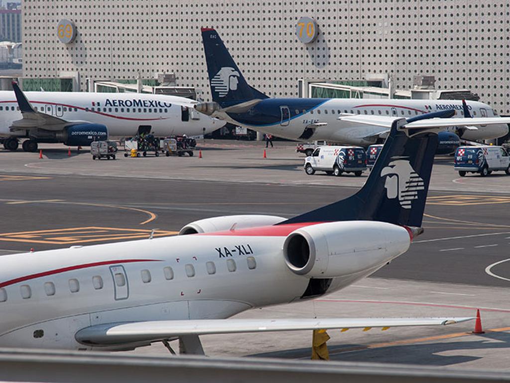 El martes los sobrecargos de Aeroméxico anunciaron una propuesta de 5% de aumento salarial y 3% en prestaciones. Foto: Cuartoscuro