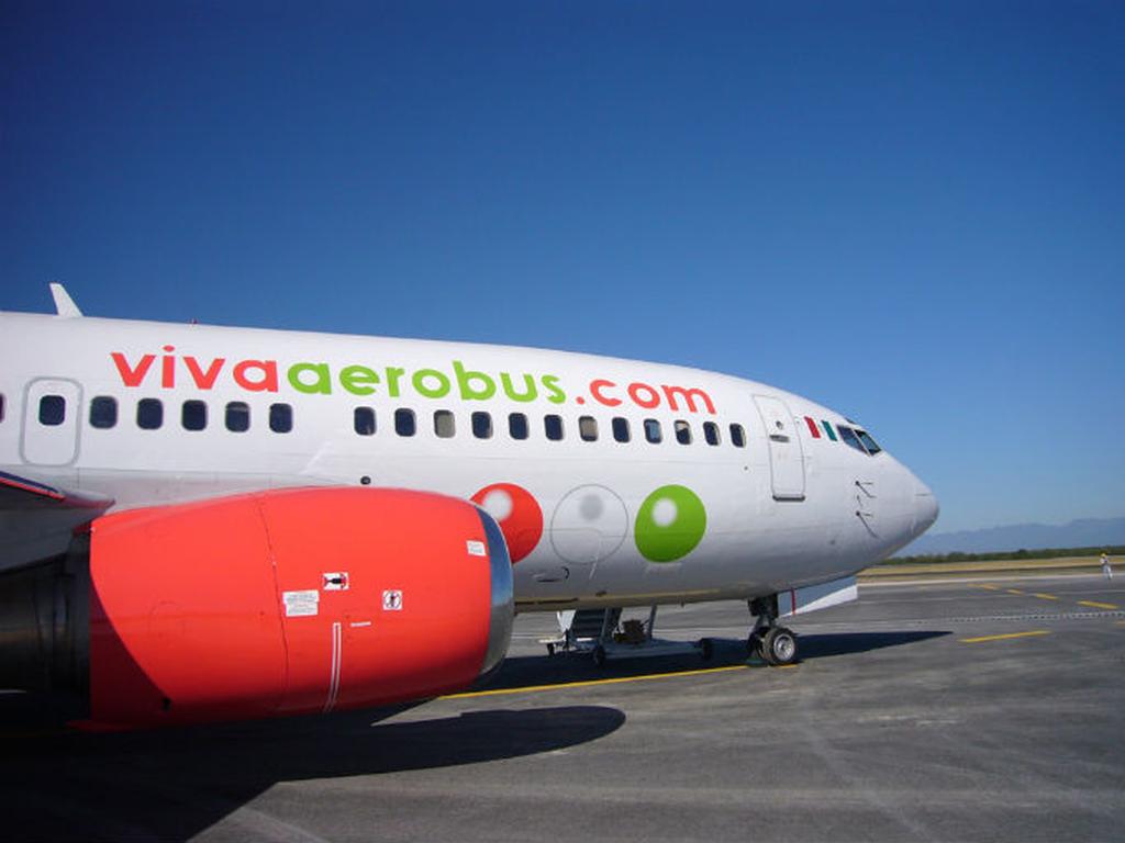 La compañía de bajo costo Vivaaerobus anunció la compra de 52 aviones Airbus320. Foto: Especial