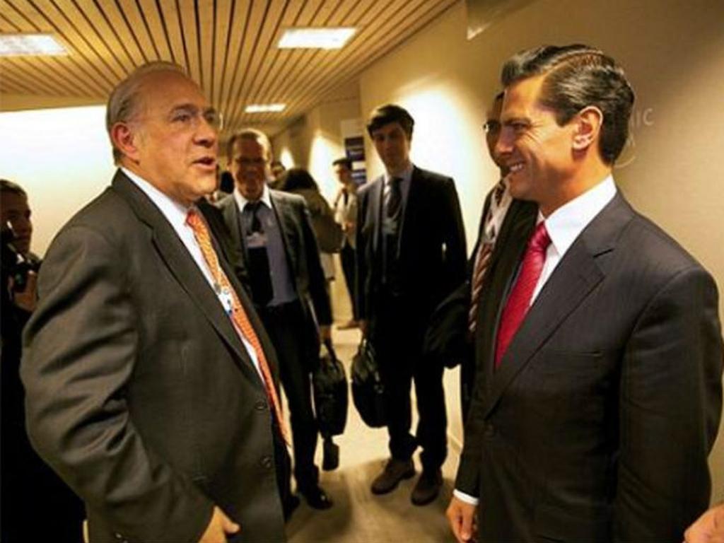 Después de la firma del convenio el secretario Videgaray aseguró que México quiere aprovechar al máximo las capacidades y la experiencia de la OCDE. Foto: Presidencia