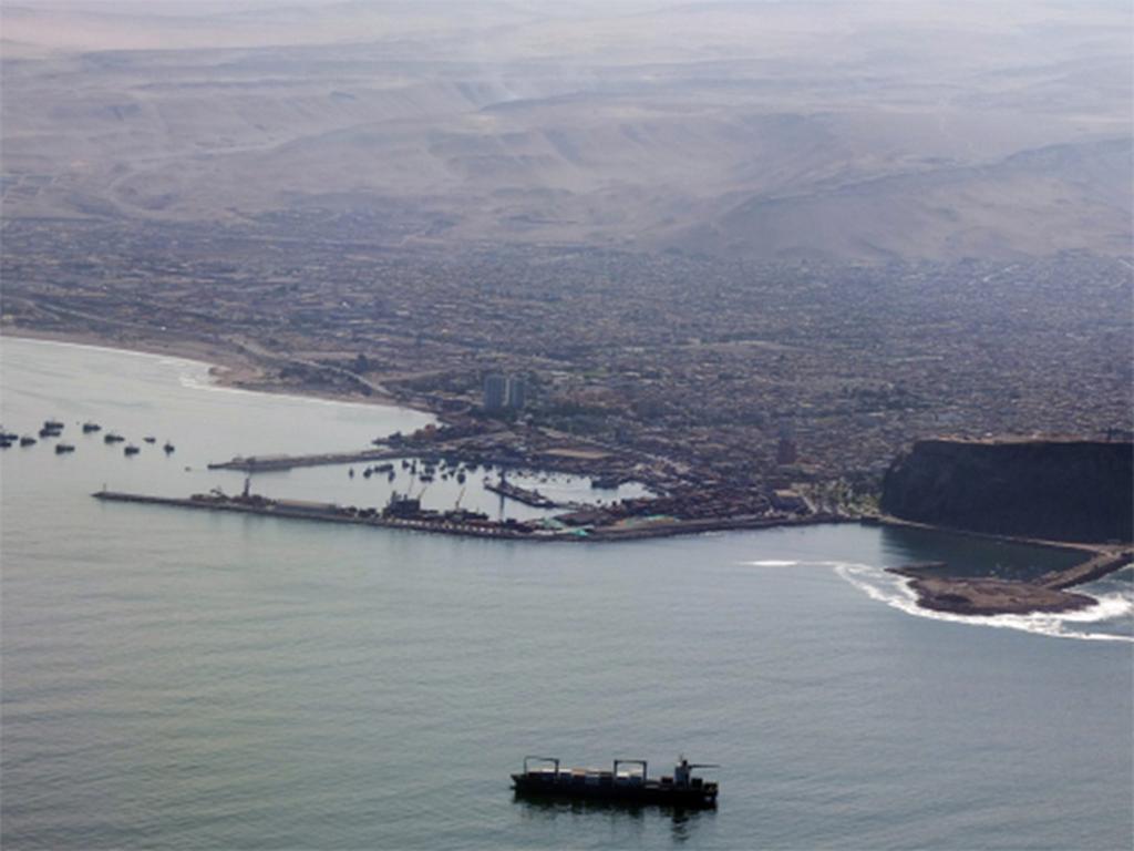 En su fallo largo tiempo esperado el 27 de enero, el tribunal debidamente concedió a Perú el control de unos 49,210 kilómetros cuadrados de océano.