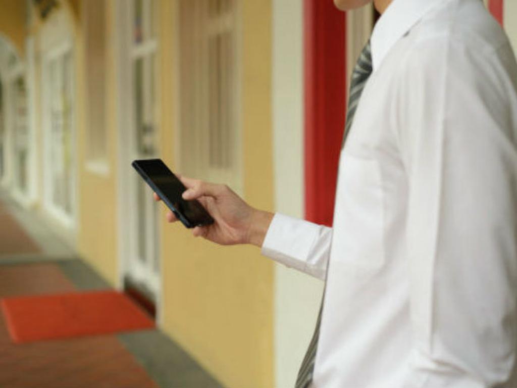 Telcel confirmó que dejará de cobrar el roaming a sus clientes. Foto: Getty.