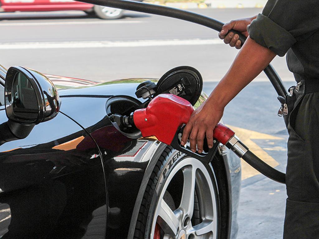 El primer sábado de mayo se aplicará el quinto aumento de este año al precio de las gasolinas. Foto: Cuartoscuro