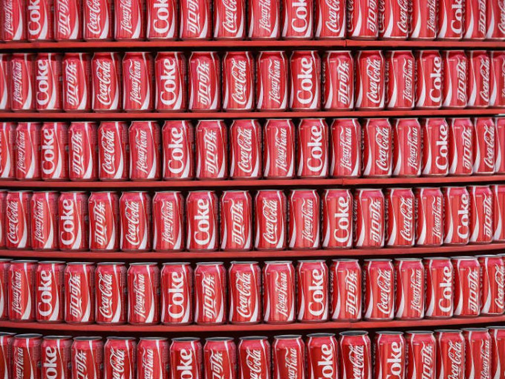 ´Share a Coke’ se lanzó por primera vez en Australia en 2012, y debido al éxito obtenido, ahora se encuentra presente en 50 países. Foto: Reuters.