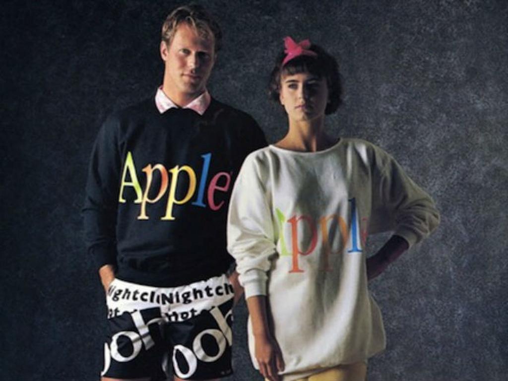 Apple se tomó el tiempo para lanzar su línea de ropa: el mercado objetivo era windsurfistas, jugadores de tenis y 