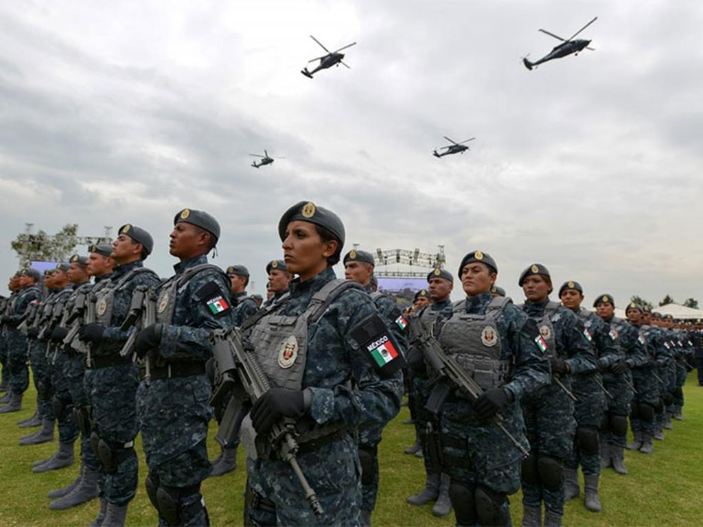 El presidente Enrique Peña Nieto puso en operación la nueva División de Gendarmería Nacional de la Policía Federal. Foto: Presidencia