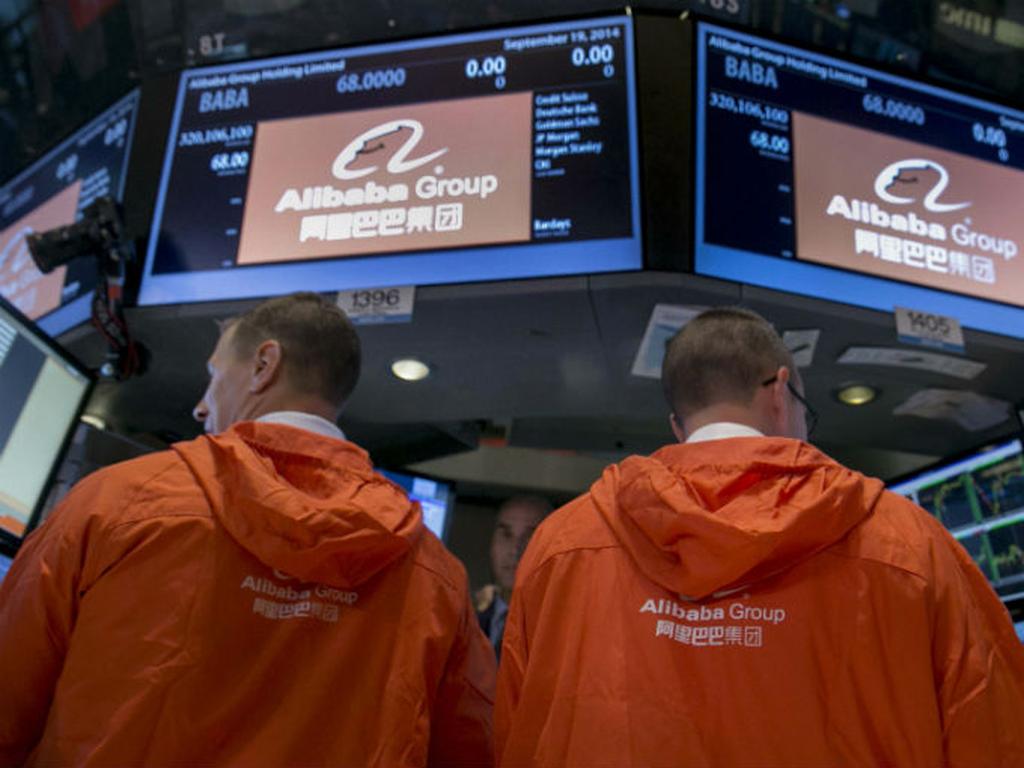 El gigante de comercio electrónico chino Alibaba ganó 38% en la sesión. Foto: Reuters