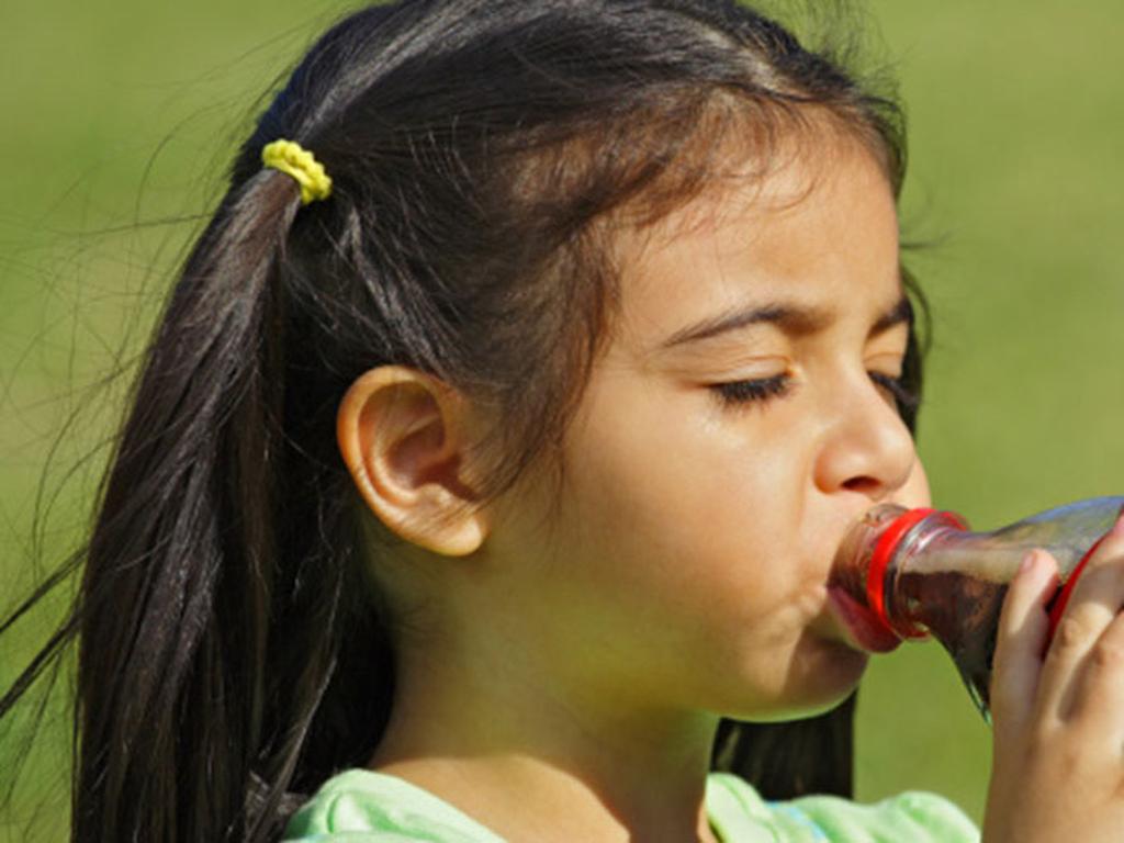 Publicidad de bebidas azucaradas sigue enfocada en los niños. Foto Thinkstockphotos