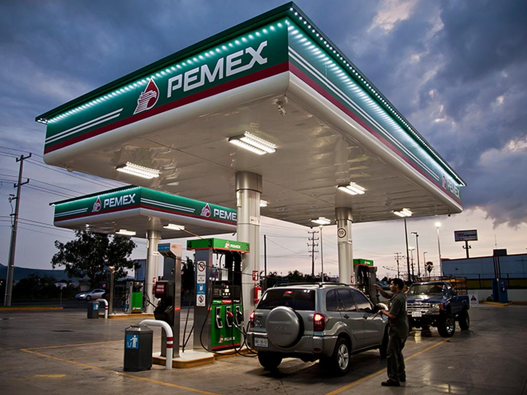 Pemex ha dicho que el año pasado perdió unos 17,000 millones de pesos  por el constante robo de combustibles. Foto: Cuartoscuro