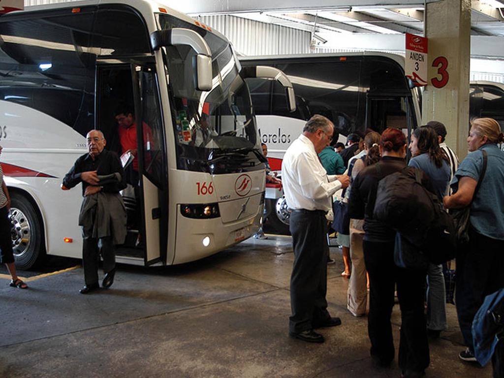 Descuentos de hasta 50% en autobuses por Semana Santa. Foto Cuartoscuro