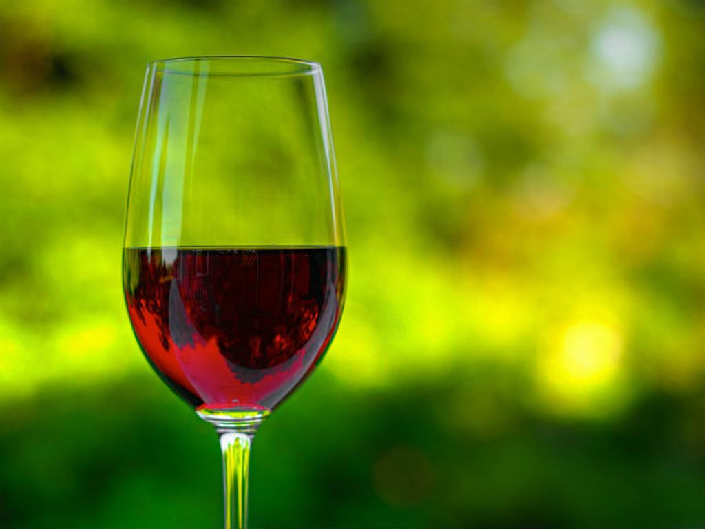 Para algunas personas la cruda de vino es la peor que pueden sufrir al excederse en el consumo de alcohol. Foto: Flickr de rogersmj [CC BY-NC 2.0]