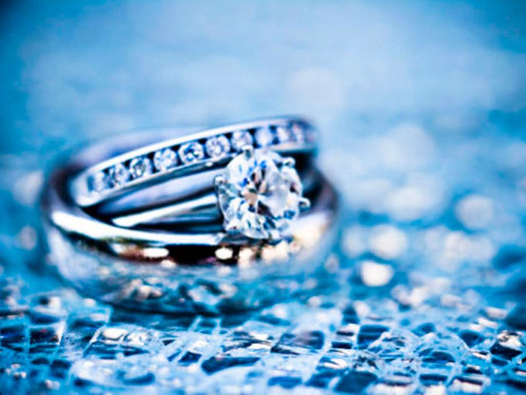 Lo curioso es que cuando compras un anillo en Costco probablemente estás pagando menos de lo que vale el diamante. Foto: Getty
