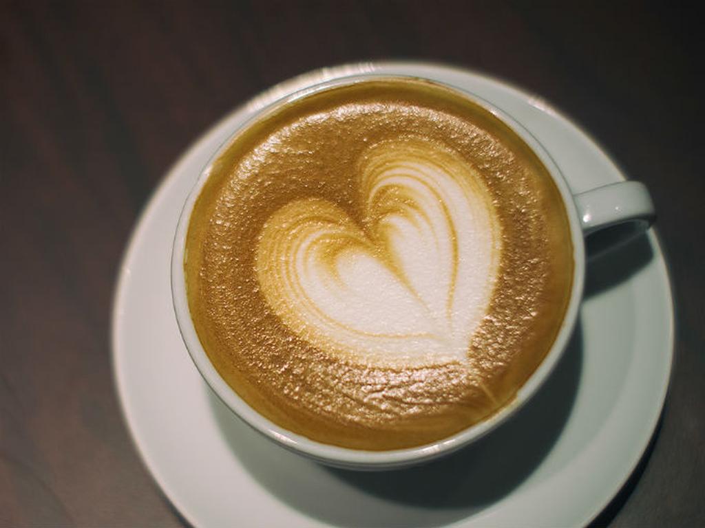 Un café expreso contiene en torno a 80 miligramos de cafeína. Foto: Flickr de lng0004