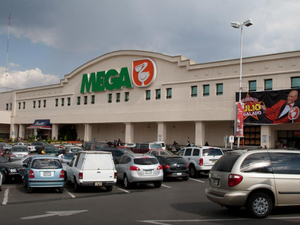 NewCo operará tiendas de supermercado enfocadas en clase media y alta. Foto: Cuartoscuro