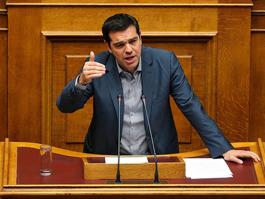 El gobierno griego busca respaldo del Parlamento a un plan de reformas impositivas y fiscales para conseguir un préstamo de 53,500 millones de euros de los acreedores para mantener el país a flote. Foto: Reuters