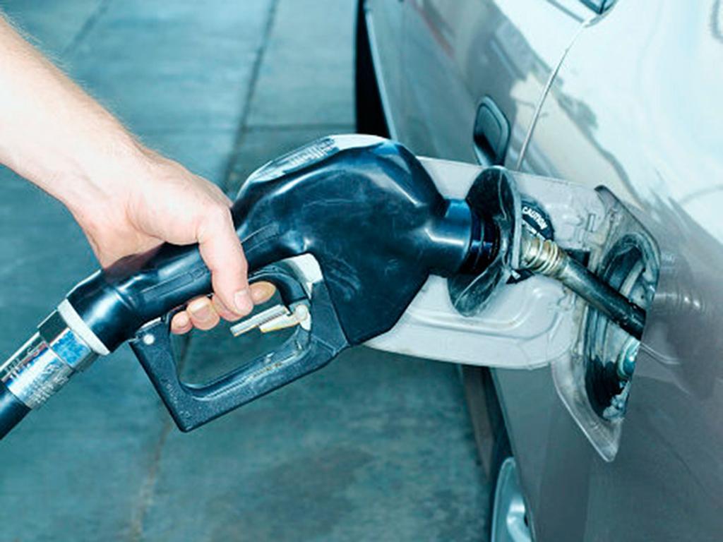 En lo que va del año se han importado 409,600 barriles diarios de gasolinas. Foto: Getty Images