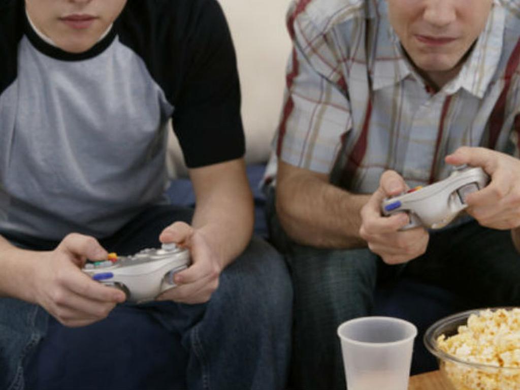 Los hombres jóvenes con problemas de erección por ¿culpa de los videojuegos? Foto: Getty.
