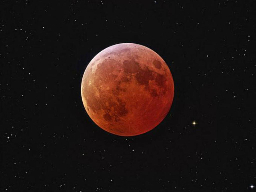 El próximo 27 y 28 de septiembre estará por ocurrir un eclipse lunar, el cual, según algunas publicaciones en Internet anuncia el fin del mundo. Foto: NASA.