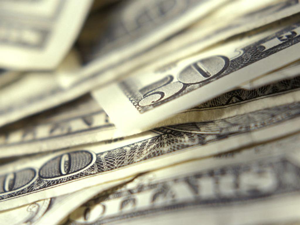 El dólar estadunidense se vende este sábado en un precio promedio de 16.60 pesos y se compra en 15.77 pesos. Foto: Thinkstock