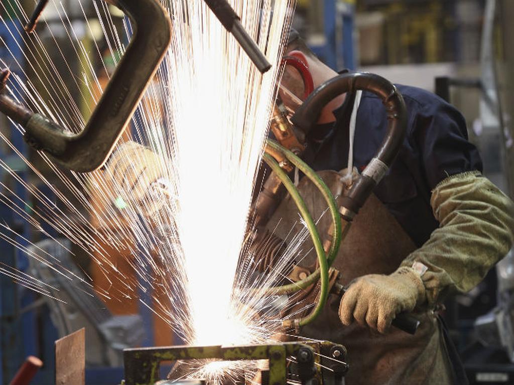 A tasa interanual, la producción industrial creció un 1.0% en agosto. Foto: Getty
