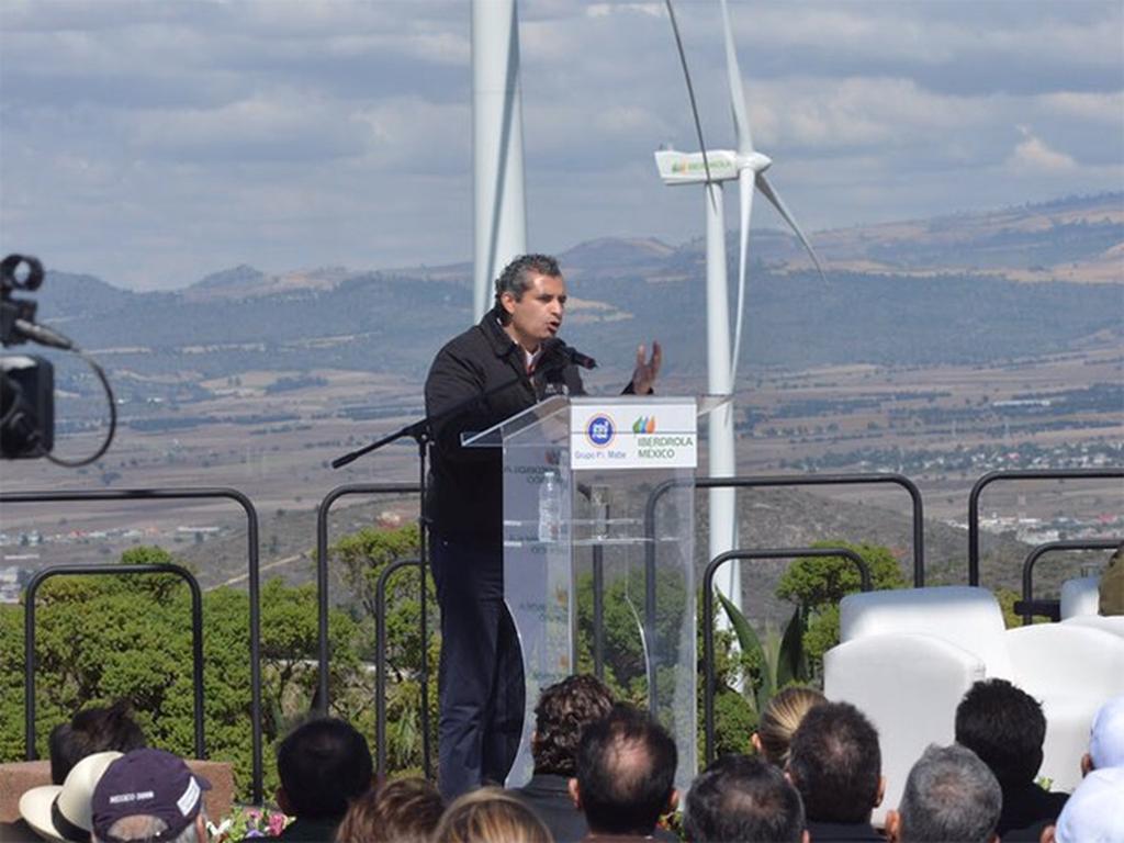 Ochoa Reza detalló que se lanzará la licitación para 12 proyectos adicionales que incluyen centrales de generación de energía eléctrica a base de gas natural. Foto: Twitter @EnriqueOchoaR 