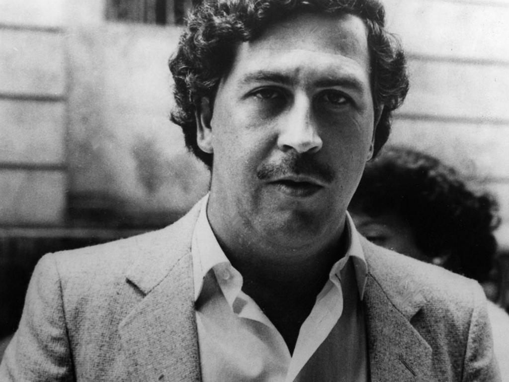 Te presentamos 9 de las muchas veces en que Pablo Escobar demostró que era tanta su riqueza que ya no podía con ella. Foto: AP