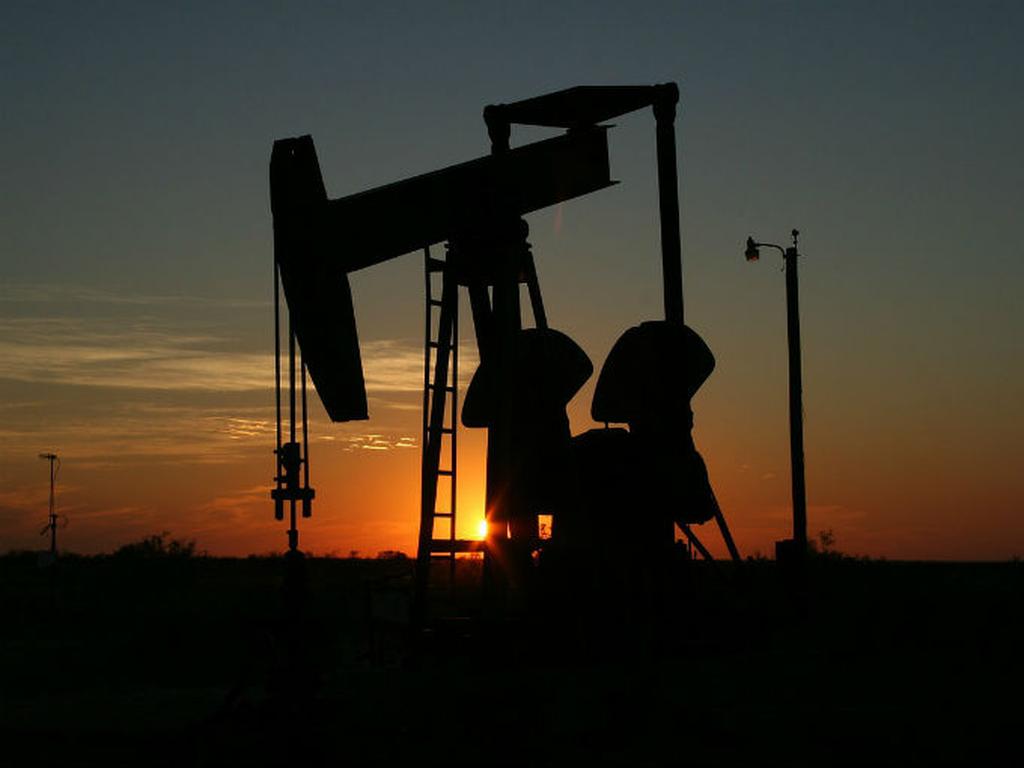 El petróleo vale mucho menos que el agua que tomamos. Foto: Pixabay