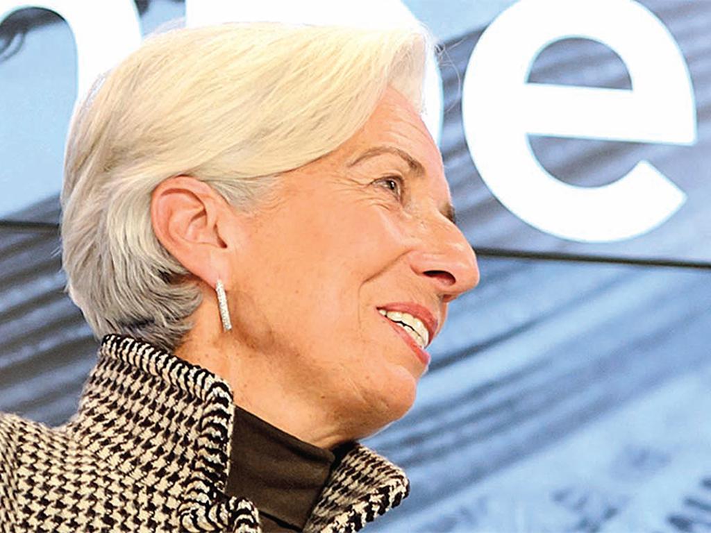 Christine Lagarde, directora gerente del FMI, sugirió tender una  red de seguridad financiera que limite la desaceleración de China. Foto:  AP