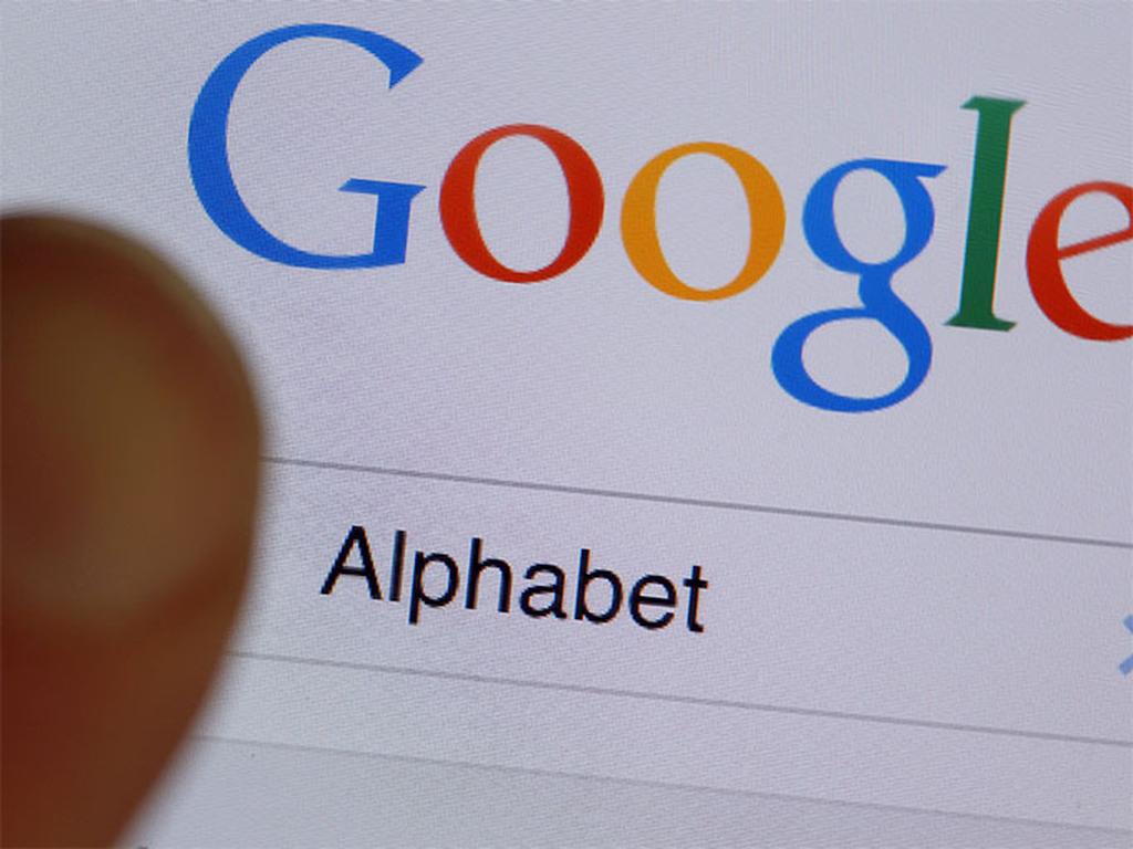 Alphabet, la empresa que controla a Google, superó a Apple como la empresa con el mayor valor de mercado. Foto: Archivo