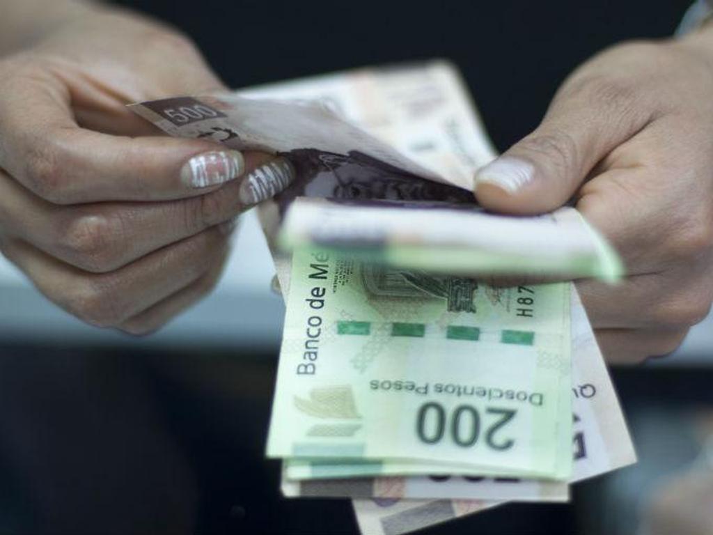 Una persona en una localidad rural invierte hasta 42 minutos para llegar a un banco y esto le cuesta cerca de 69 pesos. Foto: Cuartoscuro.