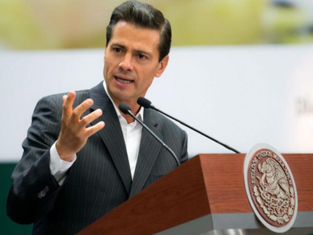 Preguntado por si estaría dispuesto a pagar, como propone Trump, un muro en la frontera entre su país y Estados Unidos, Peña Nieto volvió a dejar claro que 