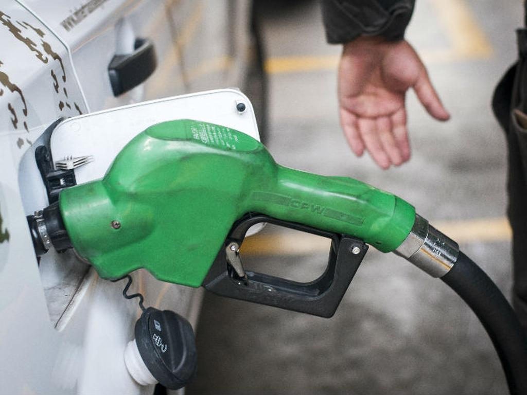 La Cofece iniciará una investigación por posibles prácticas monopólicas en la comercialización de gasolinas y diésel en estaciones se servicio de Baja California. Foto: Cuartoscuro.