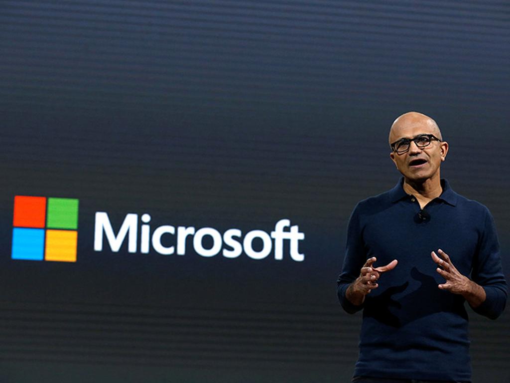 Los analistas dicen que Microsoft está poniéndose al día con un patrón por el cual están compitiendo una serie de empresas de tecnología. Foto: Reuters