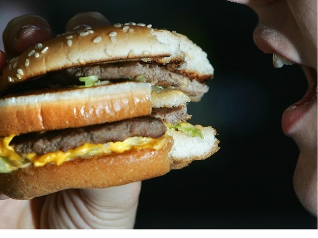 Uno de los problemas del Índice Big Mac es que no toma en cuenta los costos laborales. Foto: Archivo