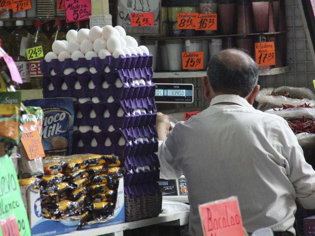 El aumento en el precio de los combustibles trajo una ola de incrementos en diversos productos como la tortilla y el huevo. Foto: Cuartoscuro