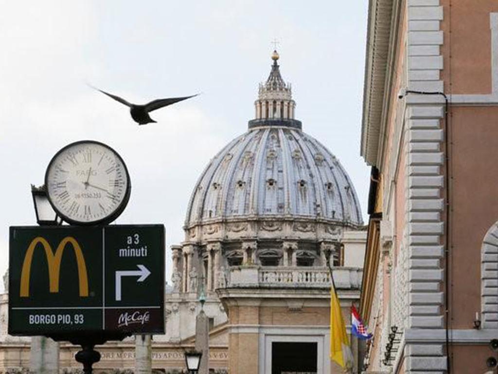 Algunos comerciantes locales han escrito al Papa Francisco solicitando que impida la presencia de McDondal's en esta zona. Foto: Reuters