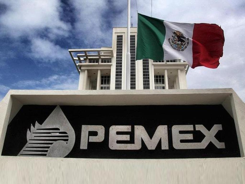 Petróleos Mexicanos realizará una inversión histórica este año para el mantenimiento y operación de sus refinerías. Foto: Archivo 