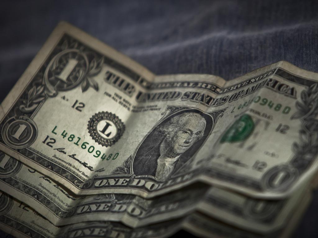 El dólar ubica su promedio a la venta en 19.85 pesos. Foto: Pixabay.