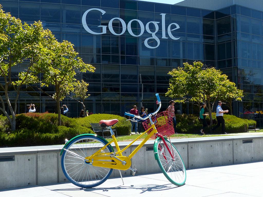 Chloe Bridgewater tiene 7 años y decidió aplicar para trabajar en Google. Foto: Foter.
