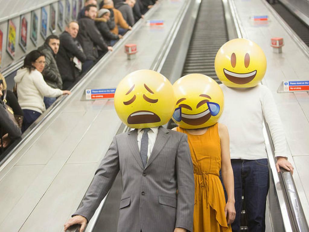 Google mostró cómo será su nueva línea de 'emojis' renovados. Foto: Foter.