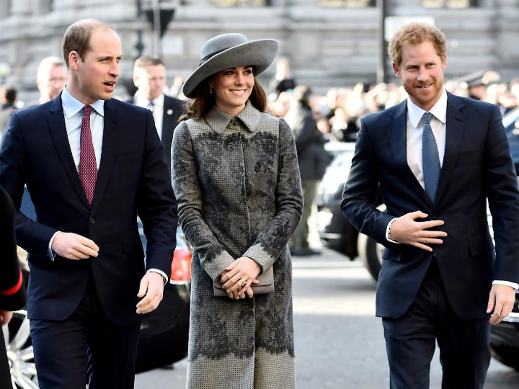 Kate, Harry y William ofrecen trabajo. Foto: Cortesía