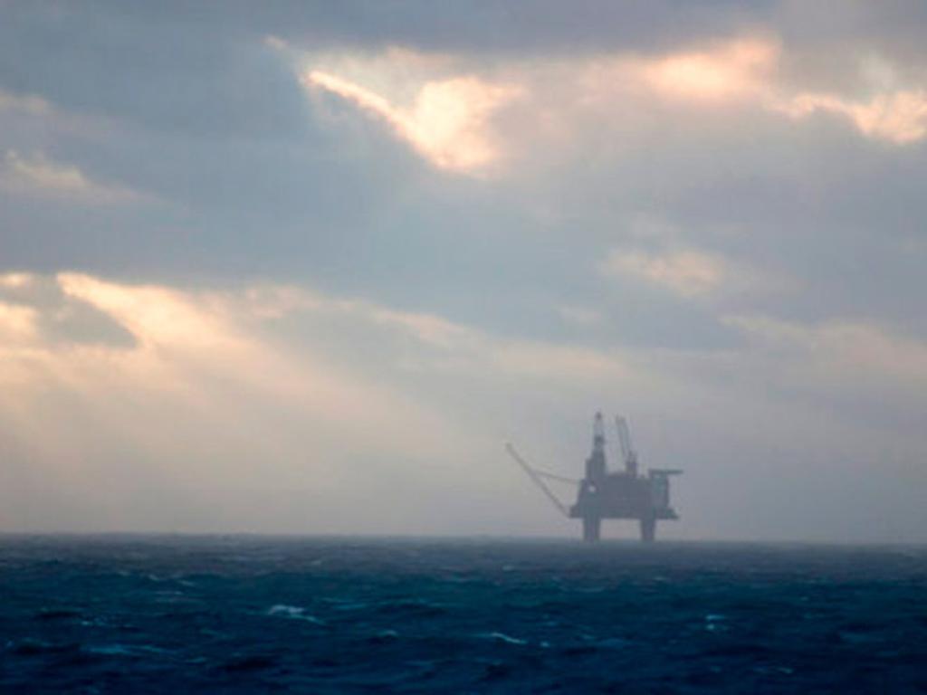 Las ganancias del hidrocarburo fueron impulsadas debido a que los Emiratos Árabes Unidos decidieron recortar sus exportaciones de crudo. Foto: Archivo Getty