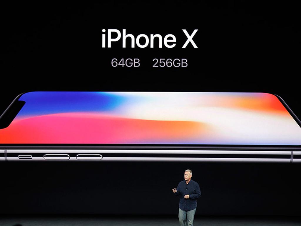 El iPhone X costará desde 23,499 pesos y estará disponible en dos versiones, con capacidad de 64 GB y 256 GB. Foto: Reuters