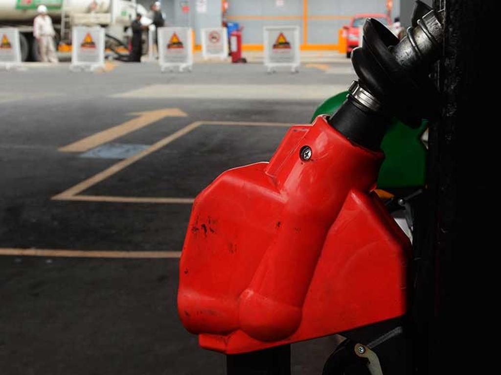 Foto: CuartoscuroEl precio de la gasolina Magna fue de 17.55 pesos por litro en el promedio nacional durante marzo. Foto: Cuartoscuro