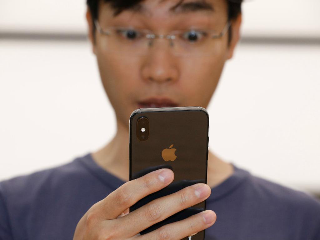 El nuevo iOS 11.4 soluciona uno de los principales problemas de almacenamiento del iPhone. Foto: Reuters.