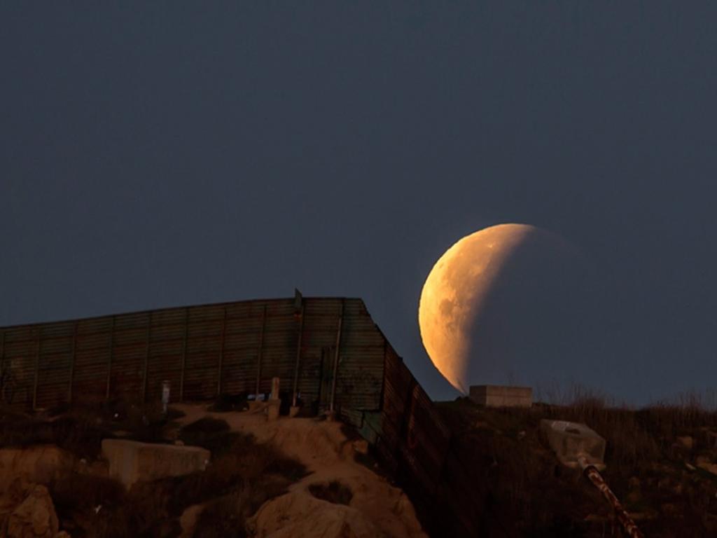 Eclipse lunar podrá verse en todo el país; inicia mañana a las 21:35